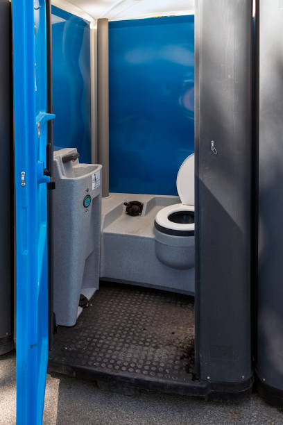 Best Porta potty rental near me  in Wellington, FL